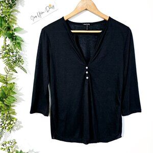 Daisy Fuentes Womens 3/4 Sleeve Black Top With Button Detail Size M ~LS32.4
